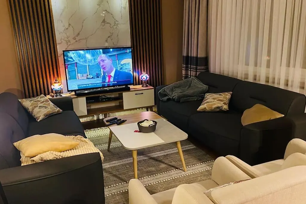 Sisli Osmanbey Taksim Large Terrace, Quietness And Space Apartment Istanbul