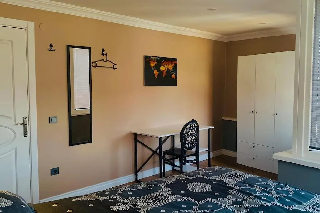 Sisli Osmanbey Taksim Large Terrace, Quietness And Space Apartment Istanbul Turkey